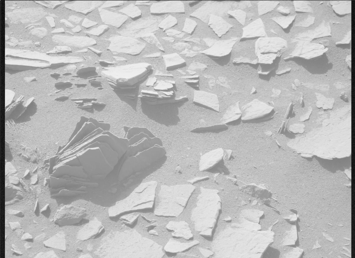 This image was taken by MCZ_RIGHT onboard NASA's Mars rover Perseverance on Sol 569