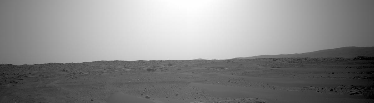 This image was taken by NAVCAM_LEFT onboard NASA's Mars rover Perseverance on Sol 572