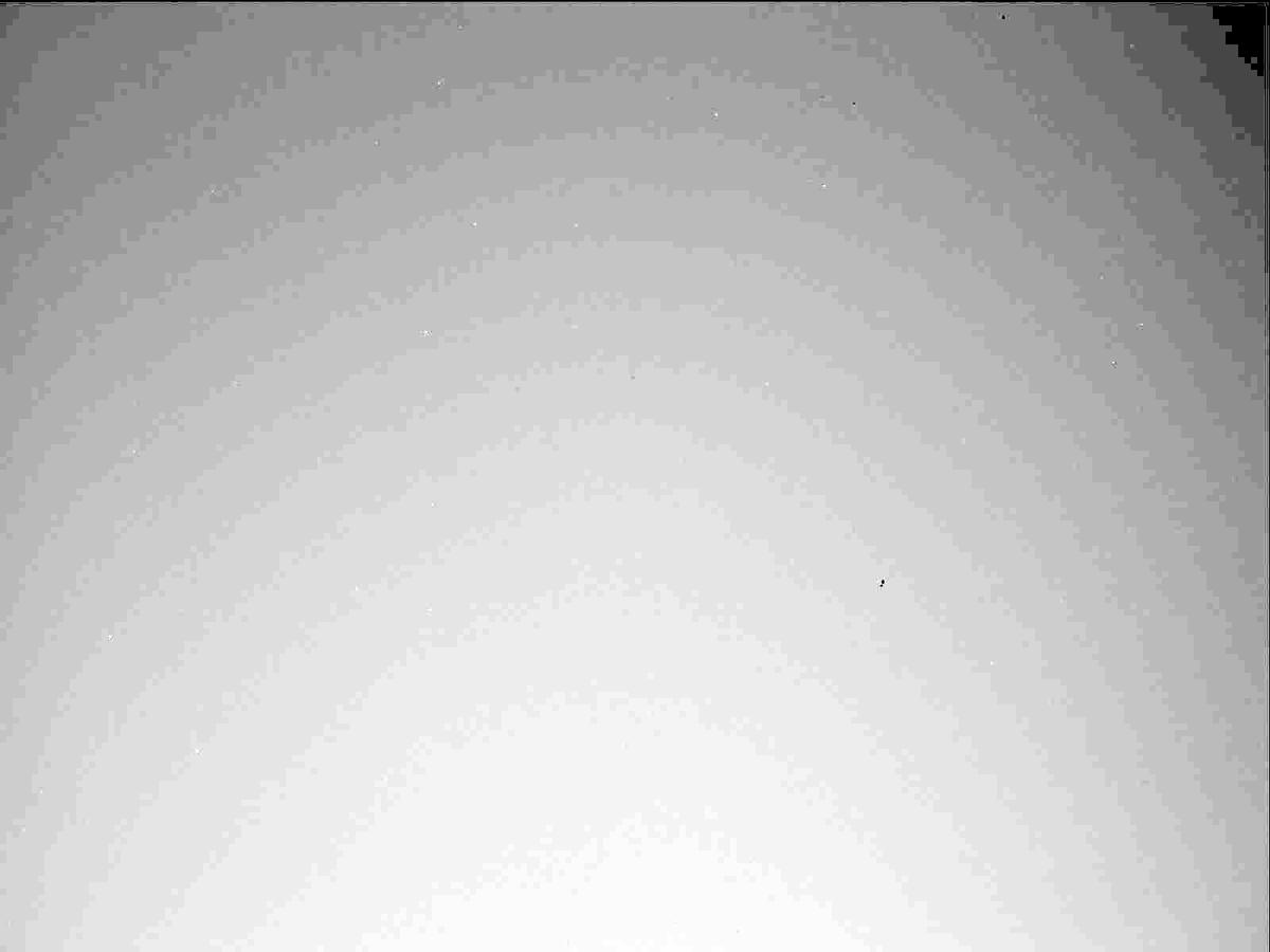 This image was taken by MCZ_RIGHT onboard NASA's Mars rover Perseverance on Sol 572