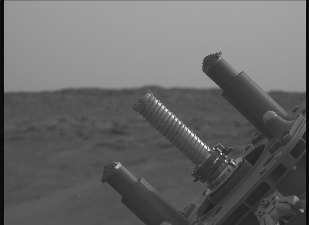 This image was taken by MCZ_LEFT onboard NASA's Mars rover Perseverance on Sol 575