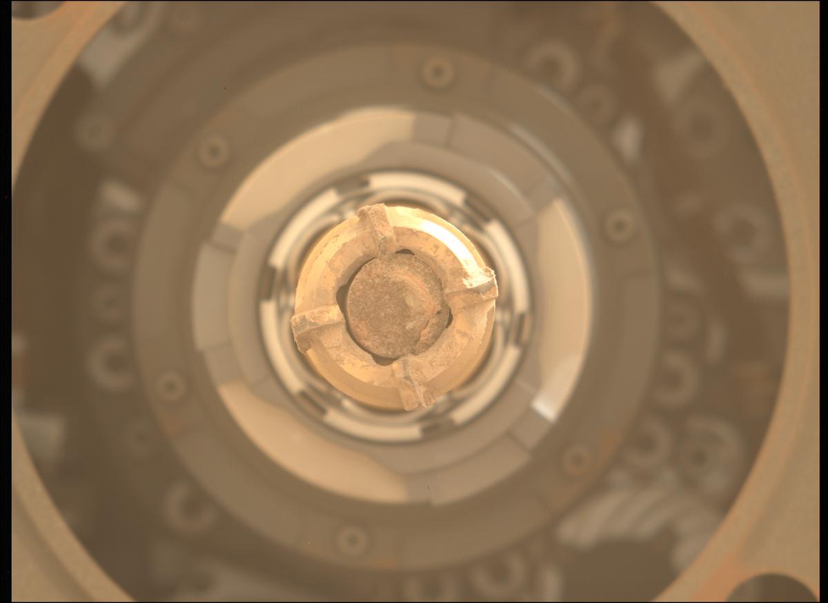 This image was taken by MCZ_LEFT onboard NASA's Mars rover Perseverance on Sol 579