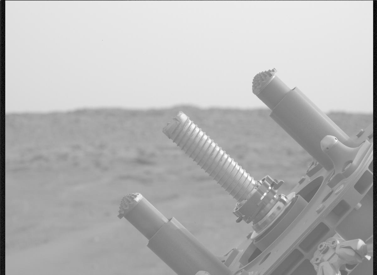 This image was taken by MCZ_LEFT onboard NASA's Mars rover Perseverance on Sol 579