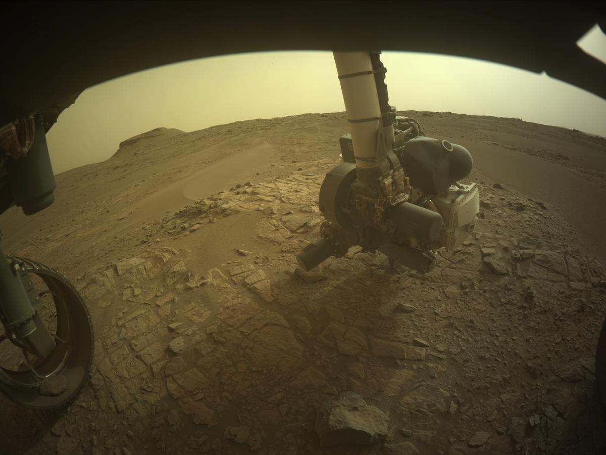 This image was taken by FRONT_HAZCAM_LEFT_A onboard NASA's Mars rover Perseverance on Sol 586