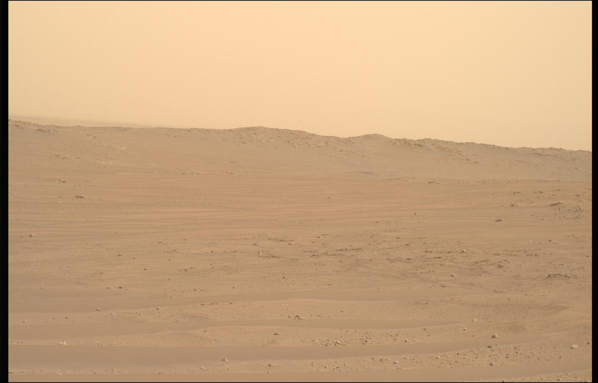 This image was taken by MCZ_RIGHT onboard NASA's Mars rover Perseverance on Sol 586
