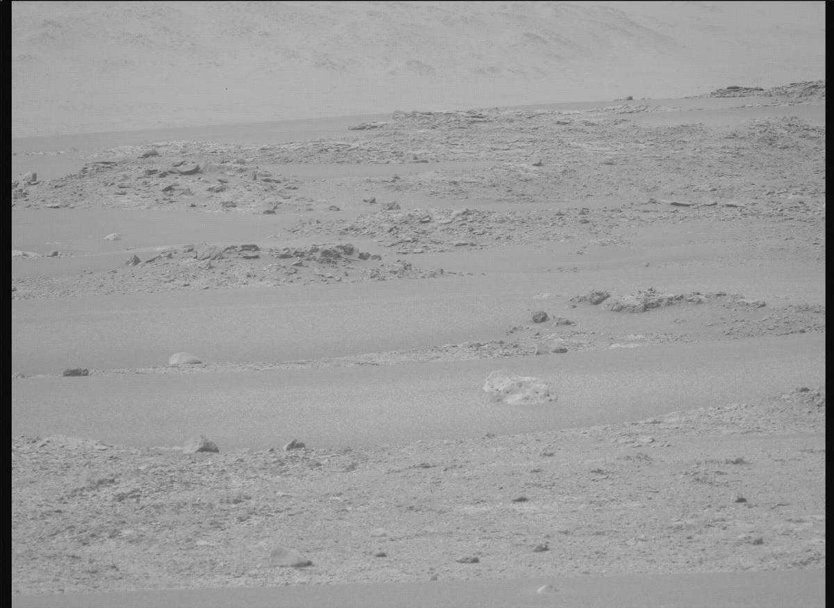This image was taken by MCZ_LEFT onboard NASA's Mars rover Perseverance on Sol 588