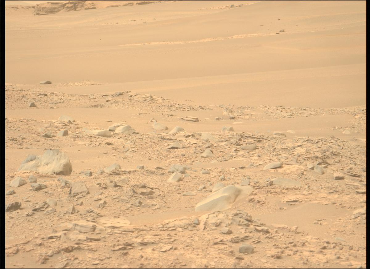 This image was taken by MCZ_LEFT onboard NASA's Mars rover Perseverance on Sol 588