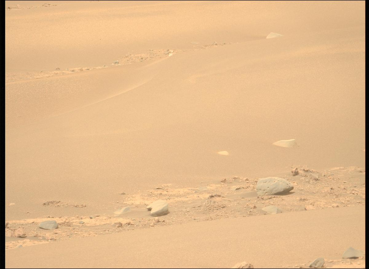 This image was taken by MCZ_LEFT onboard NASA's Mars rover Perseverance on Sol 588