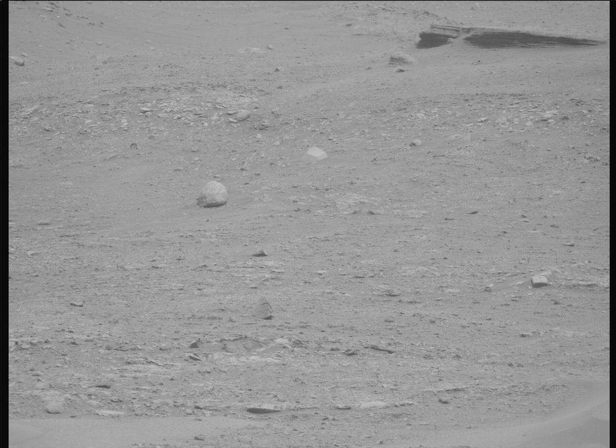 This image was taken by MCZ_LEFT onboard NASA's Mars rover Perseverance on Sol 588