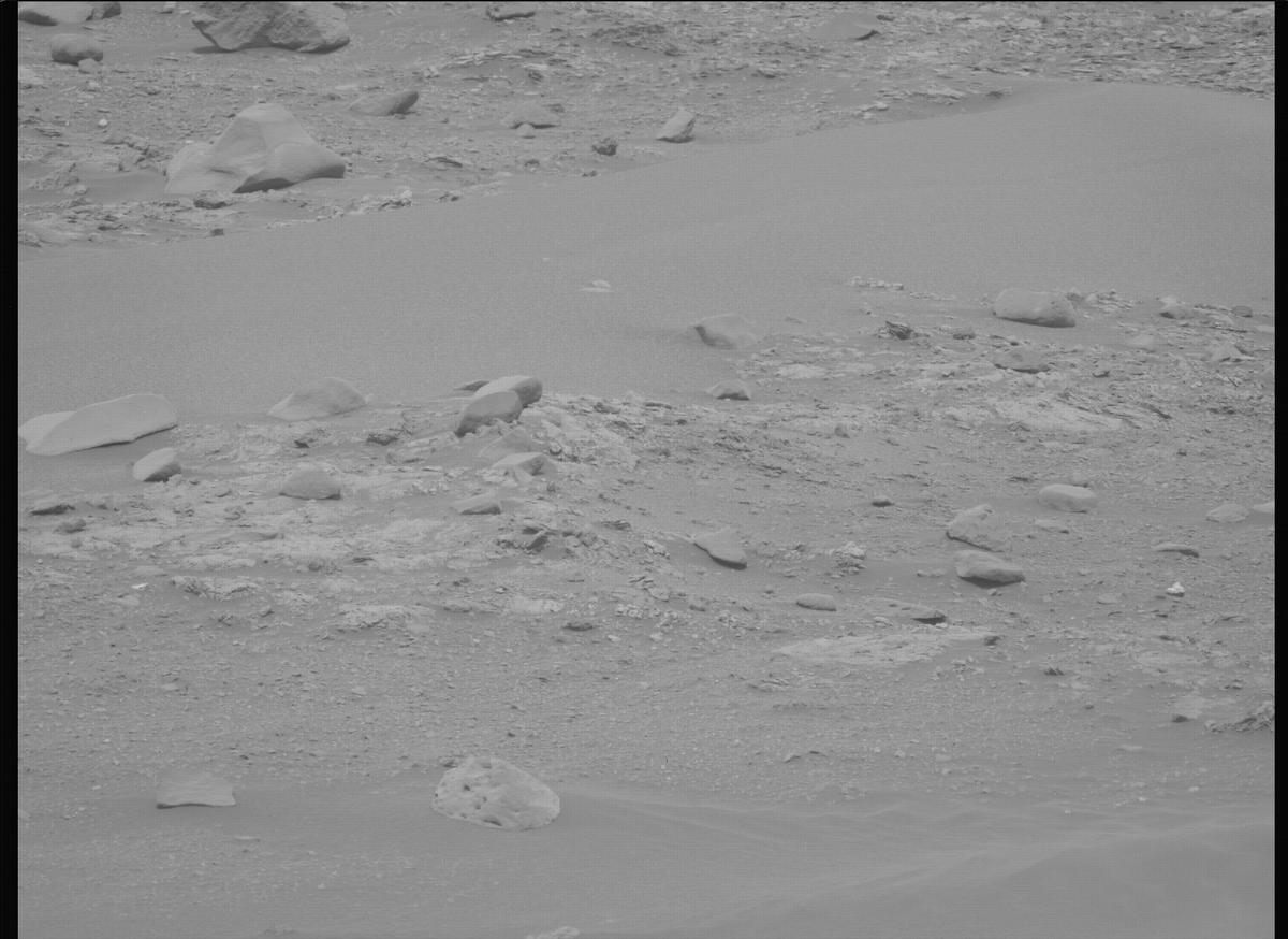 This image was taken by MCZ_LEFT onboard NASA's Mars rover Perseverance on Sol 588