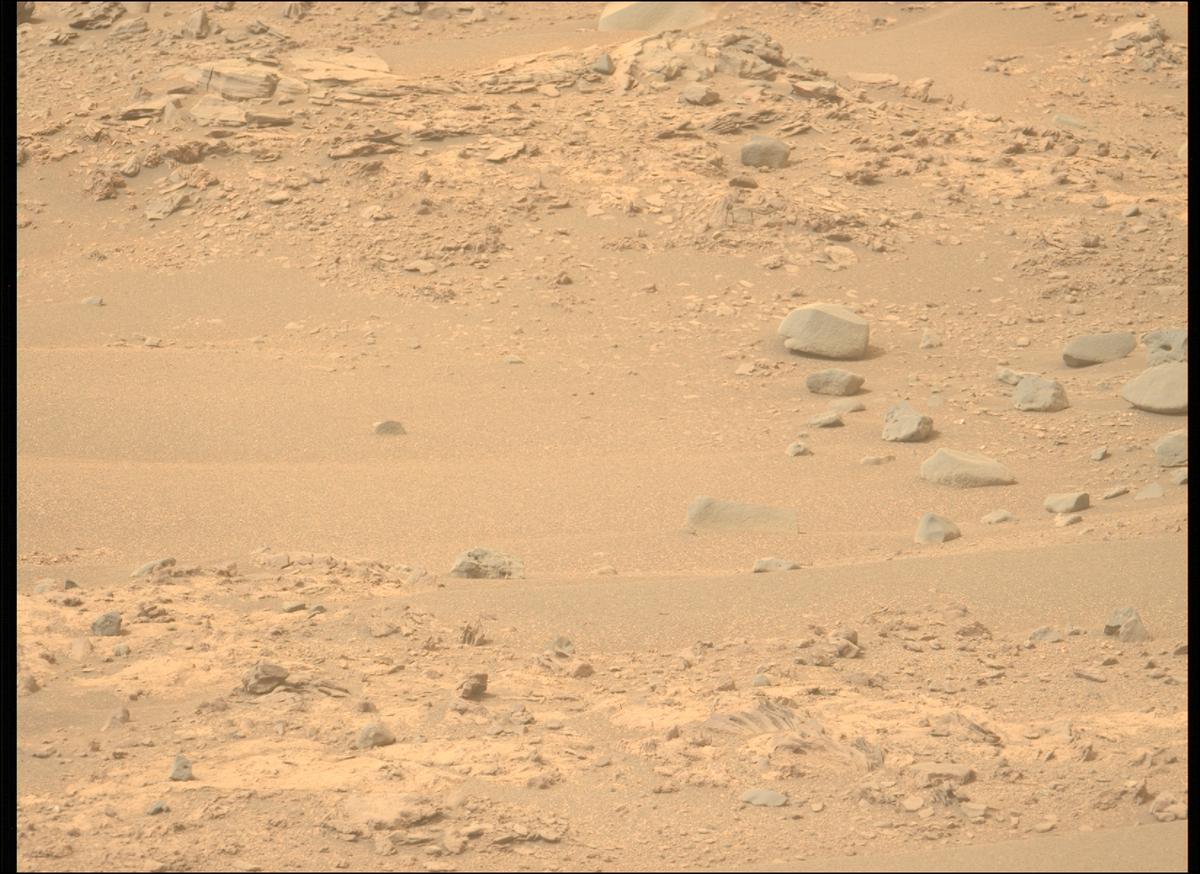 This image was taken by MCZ_LEFT onboard NASA's Mars rover Perseverance on Sol 588