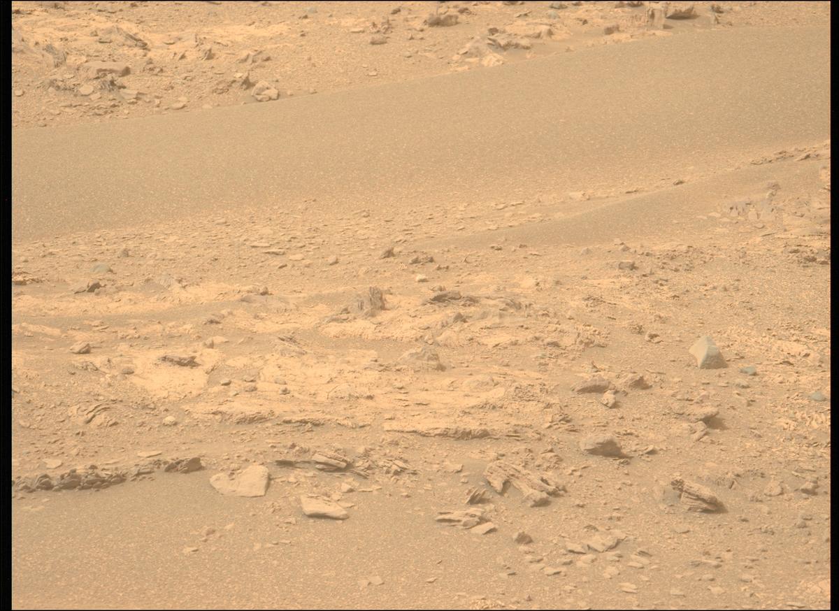 This image was taken by MCZ_LEFT onboard NASA's Mars rover Perseverance on Sol 588