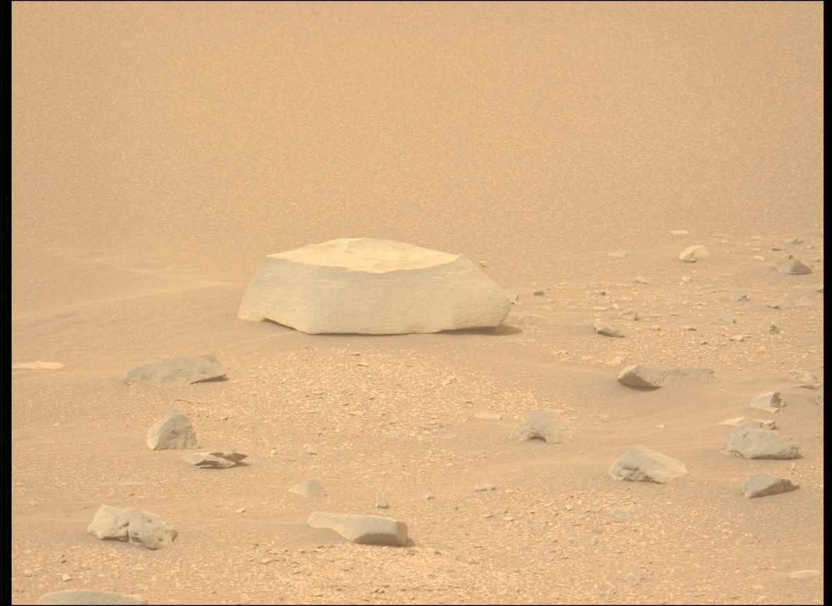 This image was taken by MCZ_LEFT onboard NASA's Mars rover Perseverance on Sol 588