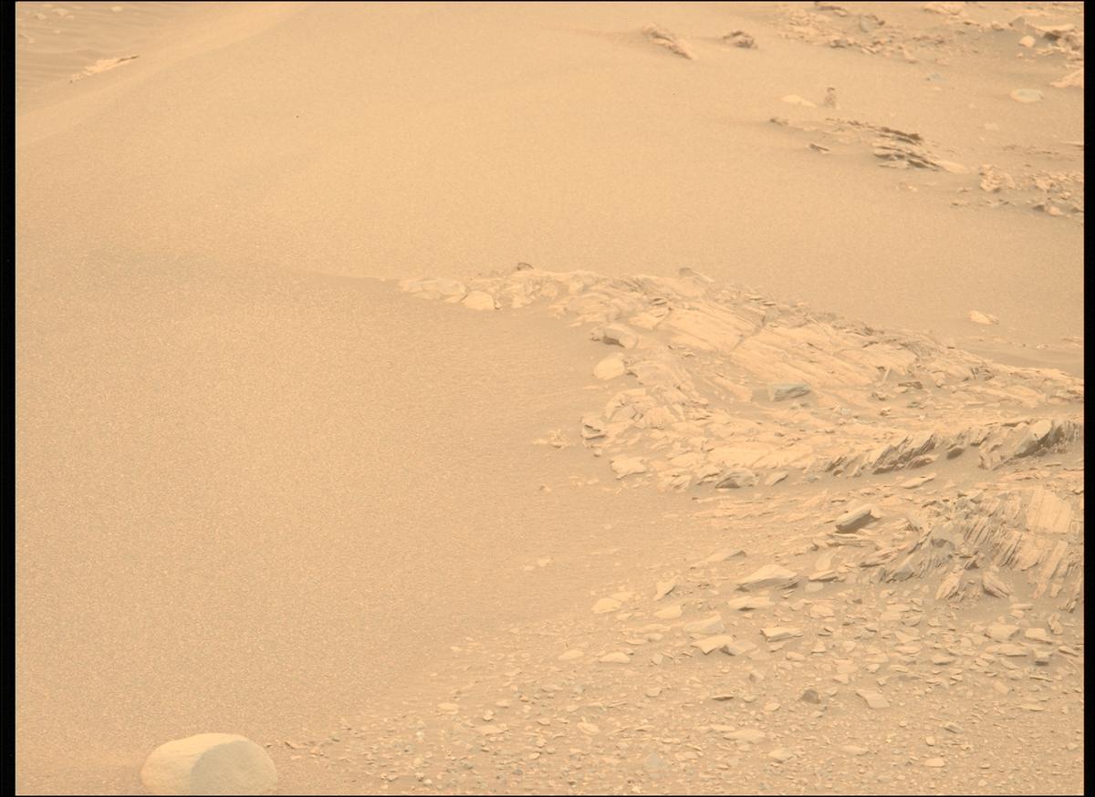 This image was taken by MCZ_LEFT onboard NASA's Mars rover Perseverance on Sol 588