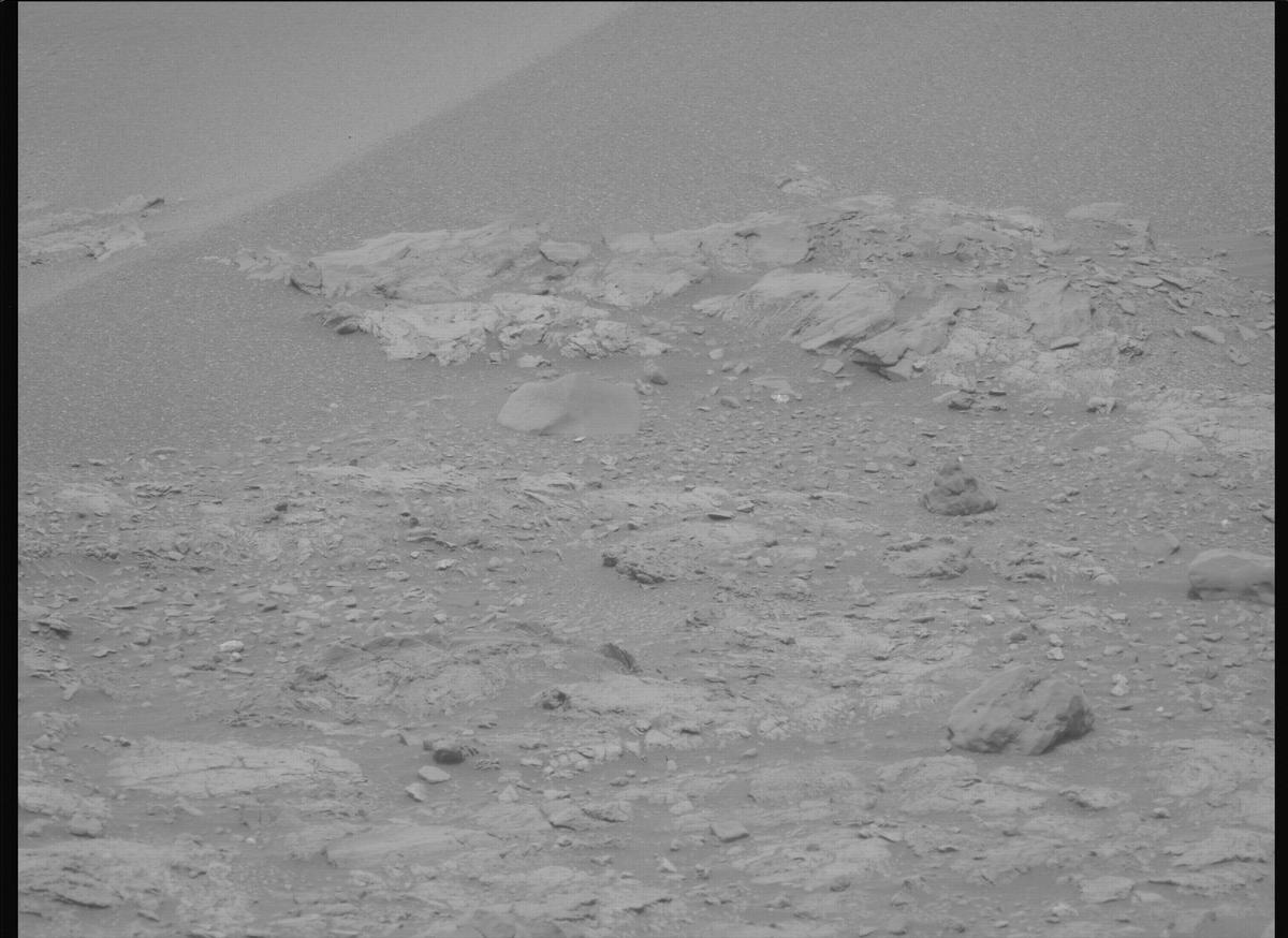 This image was taken by MCZ_LEFT onboard NASA's Mars rover Perseverance on Sol 588