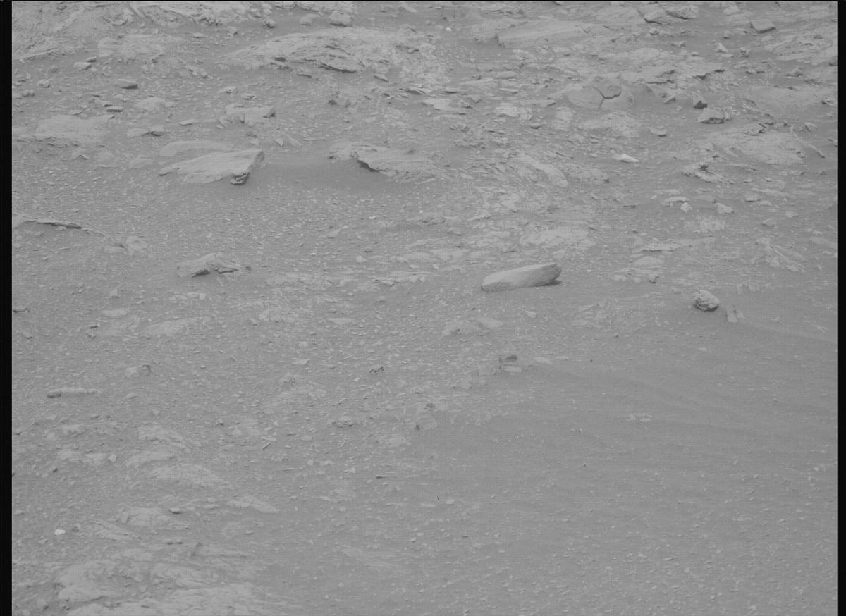 This image was taken by MCZ_LEFT onboard NASA's Mars rover Perseverance on Sol 588