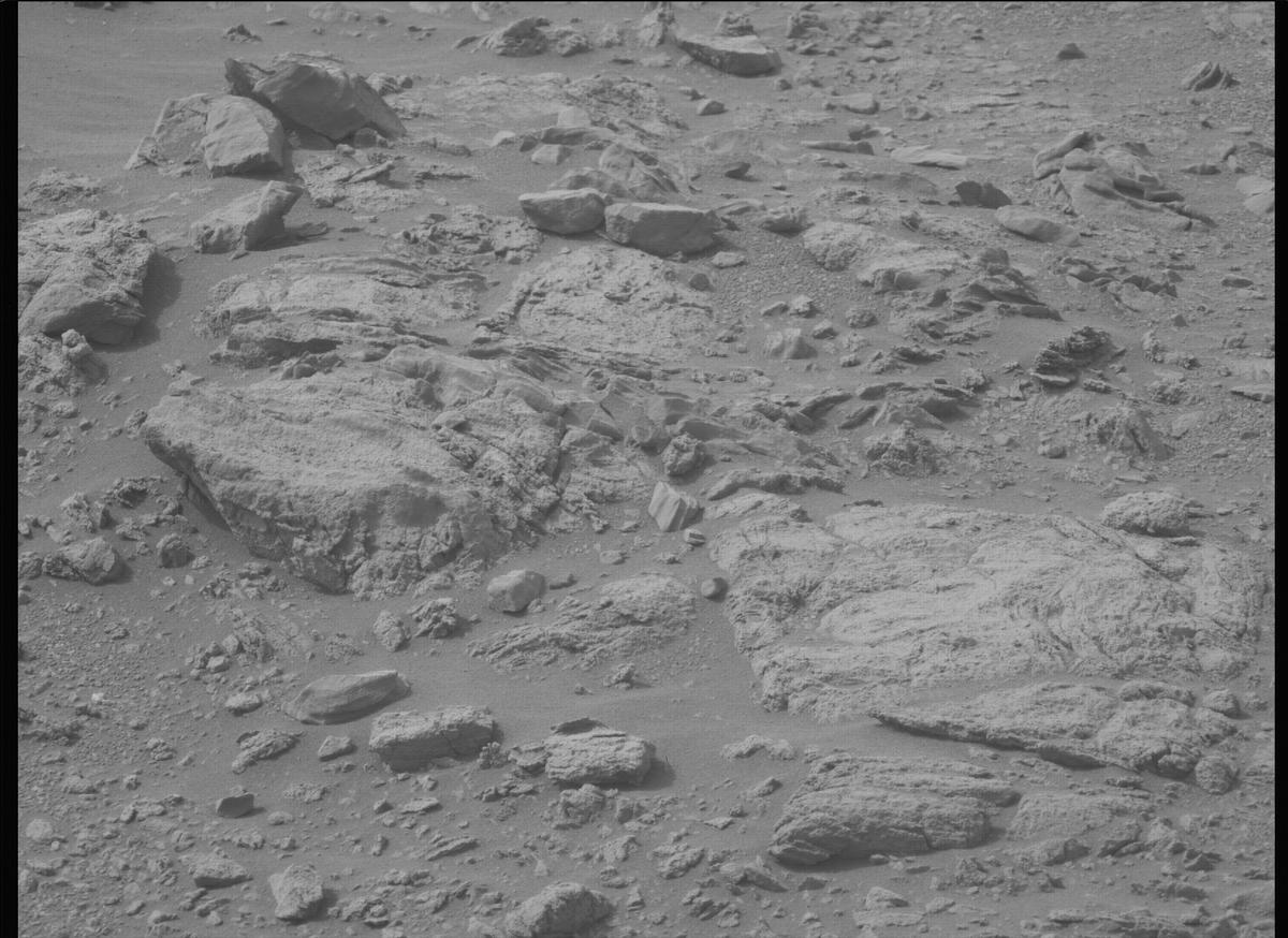 This image was taken by MCZ_LEFT onboard NASA's Mars rover Perseverance on Sol 588