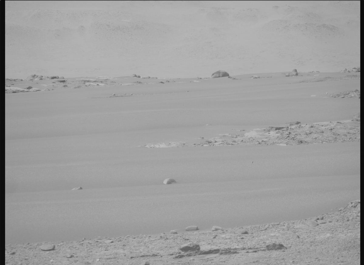 This image was taken by MCZ_RIGHT onboard NASA's Mars rover Perseverance on Sol 588