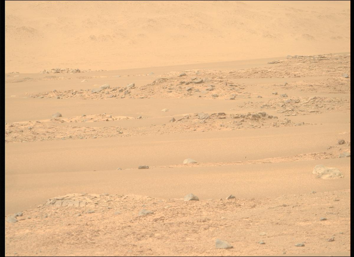 This image was taken by MCZ_RIGHT onboard NASA's Mars rover Perseverance on Sol 588
