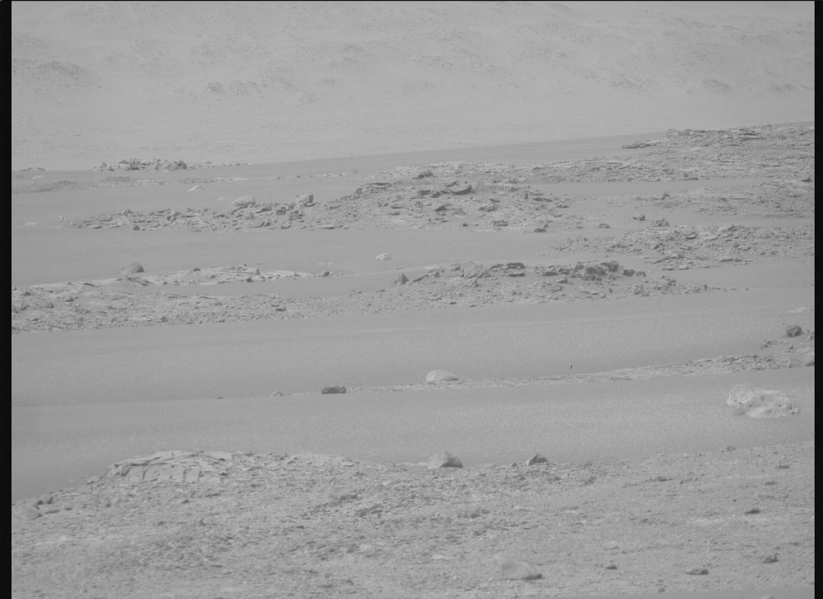 This image was taken by MCZ_RIGHT onboard NASA's Mars rover Perseverance on Sol 588