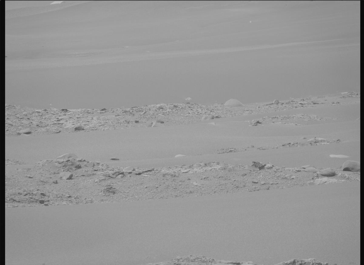 This image was taken by MCZ_RIGHT onboard NASA's Mars rover Perseverance on Sol 588