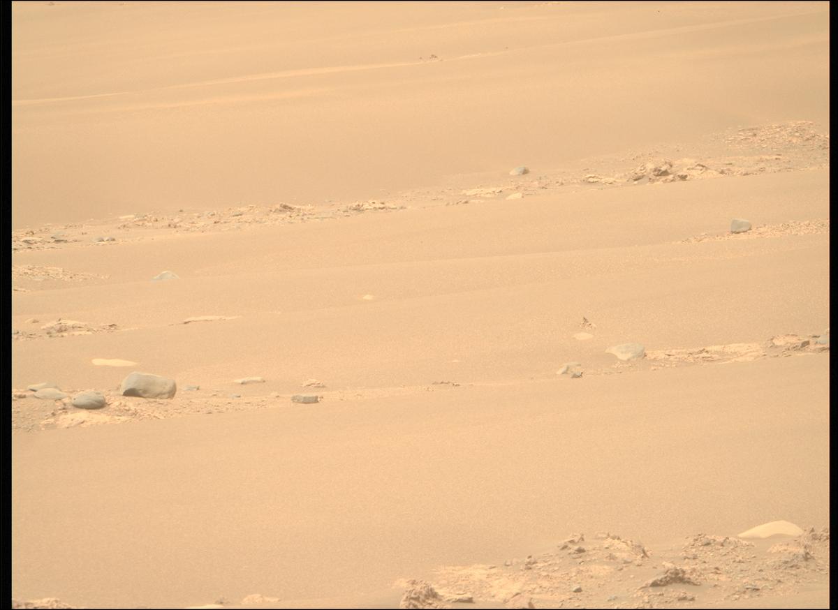 This image was taken by MCZ_RIGHT onboard NASA's Mars rover Perseverance on Sol 588