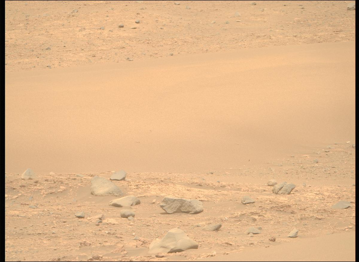 This image was taken by MCZ_RIGHT onboard NASA's Mars rover Perseverance on Sol 588