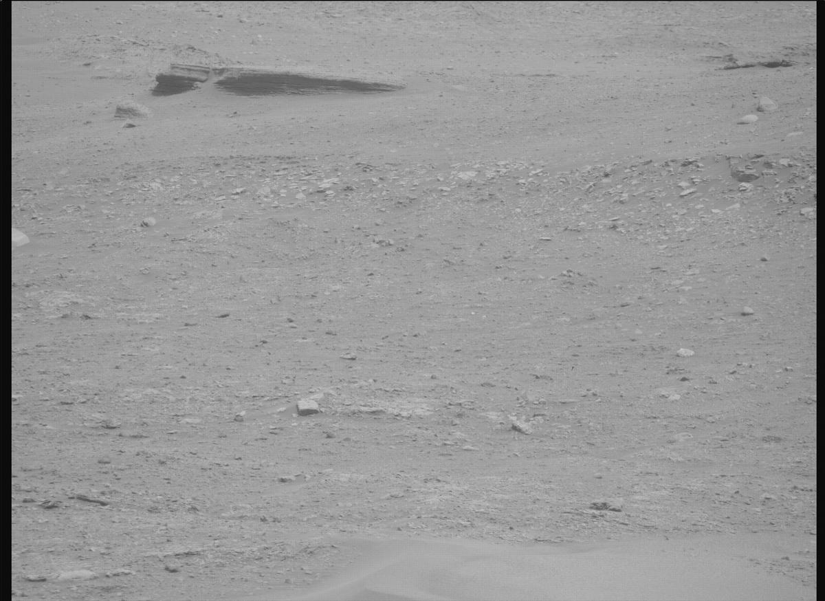 This image was taken by MCZ_RIGHT onboard NASA's Mars rover Perseverance on Sol 588