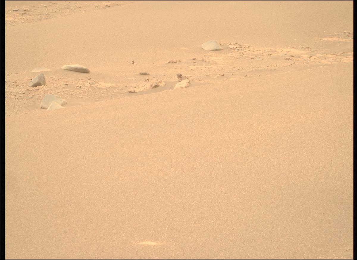 This image was taken by MCZ_RIGHT onboard NASA's Mars rover Perseverance on Sol 588
