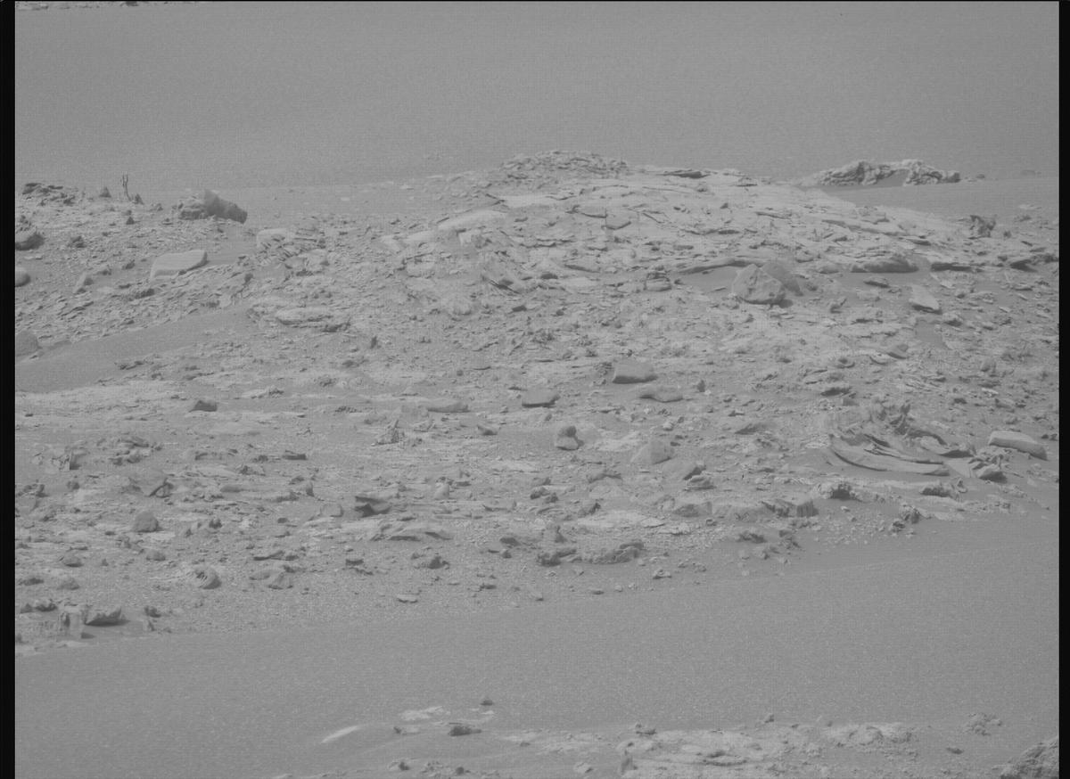 This image was taken by MCZ_RIGHT onboard NASA's Mars rover Perseverance on Sol 588