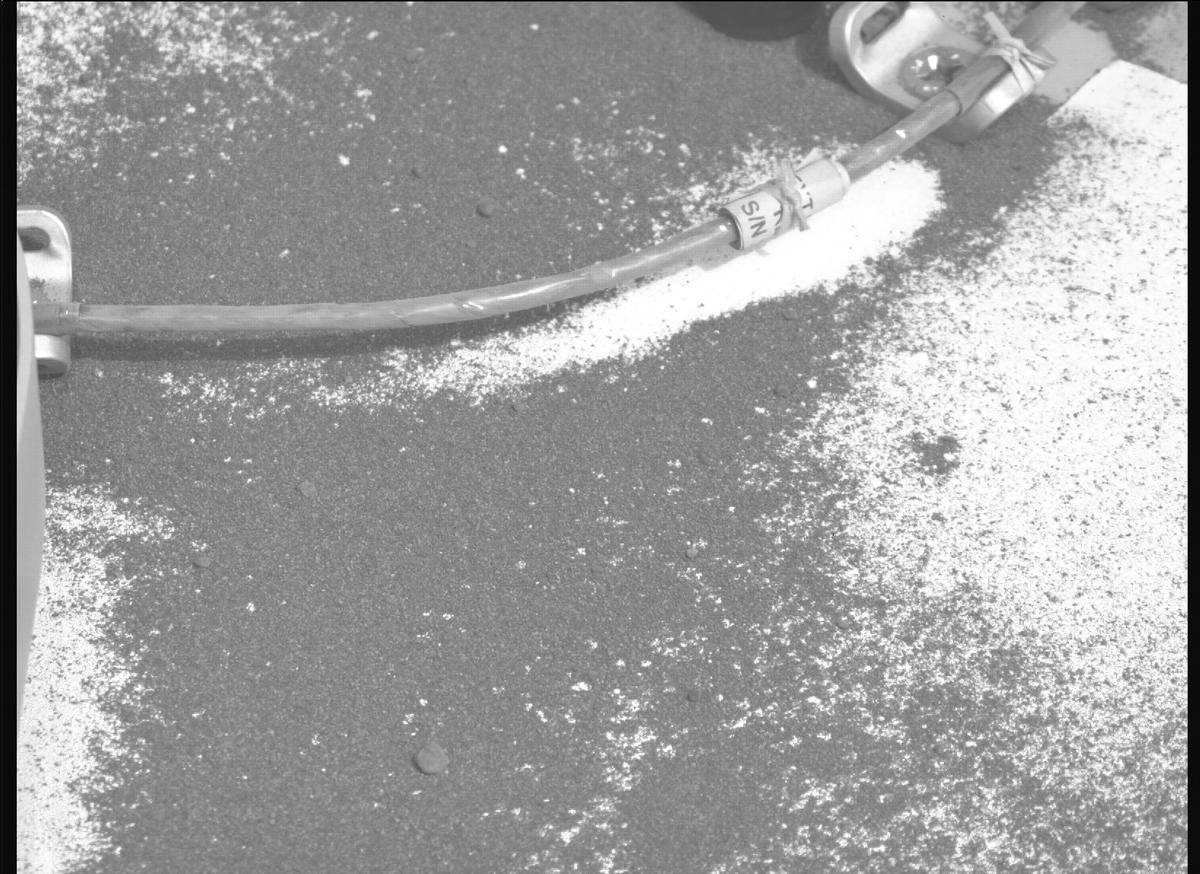 This image was taken by MCZ_RIGHT onboard NASA's Mars rover Perseverance on Sol 588