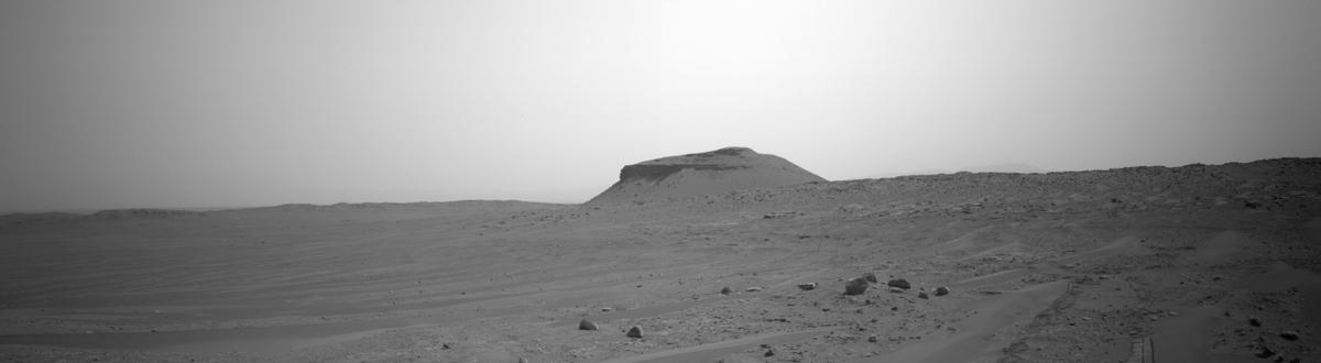This image was taken by NAVCAM_LEFT onboard NASA's Mars rover Perseverance on Sol 593