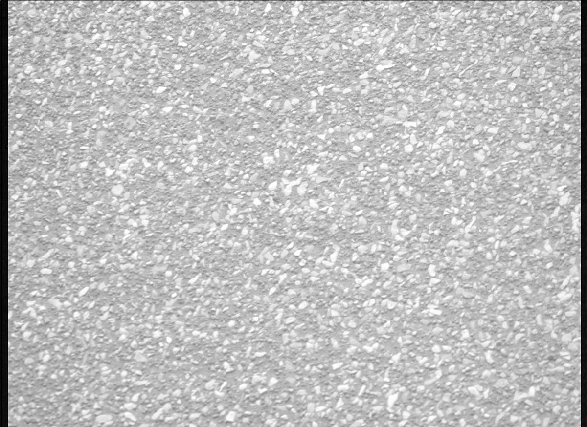 This image was taken by MCZ_RIGHT onboard NASA's Mars rover Perseverance on Sol 594