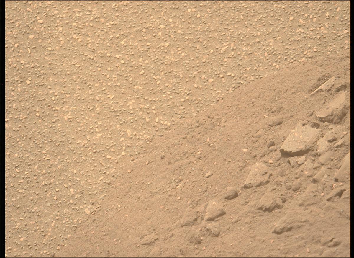 This image was taken by MCZ_LEFT onboard NASA's Mars rover Perseverance on Sol 596