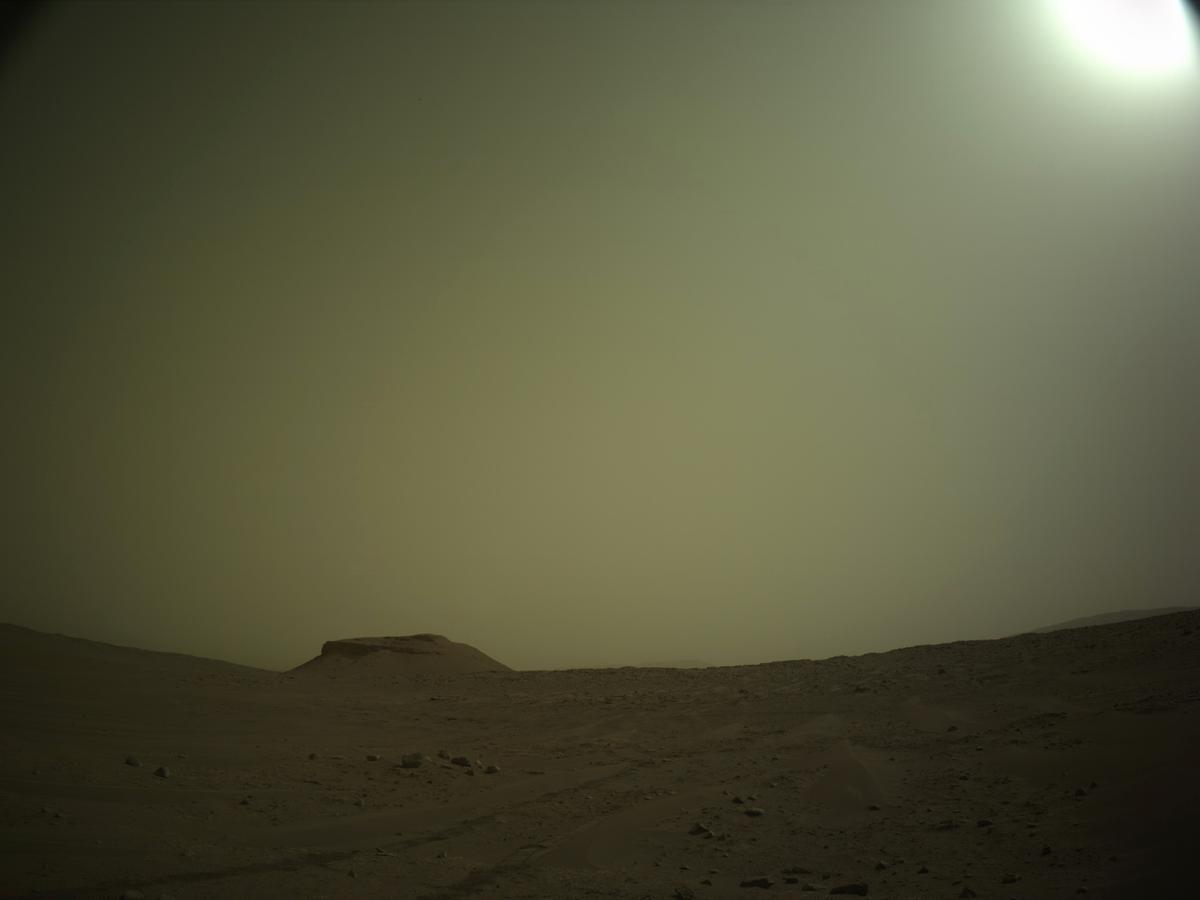 This image was taken by NAVCAM_LEFT onboard NASA's Mars rover Perseverance on Sol 601