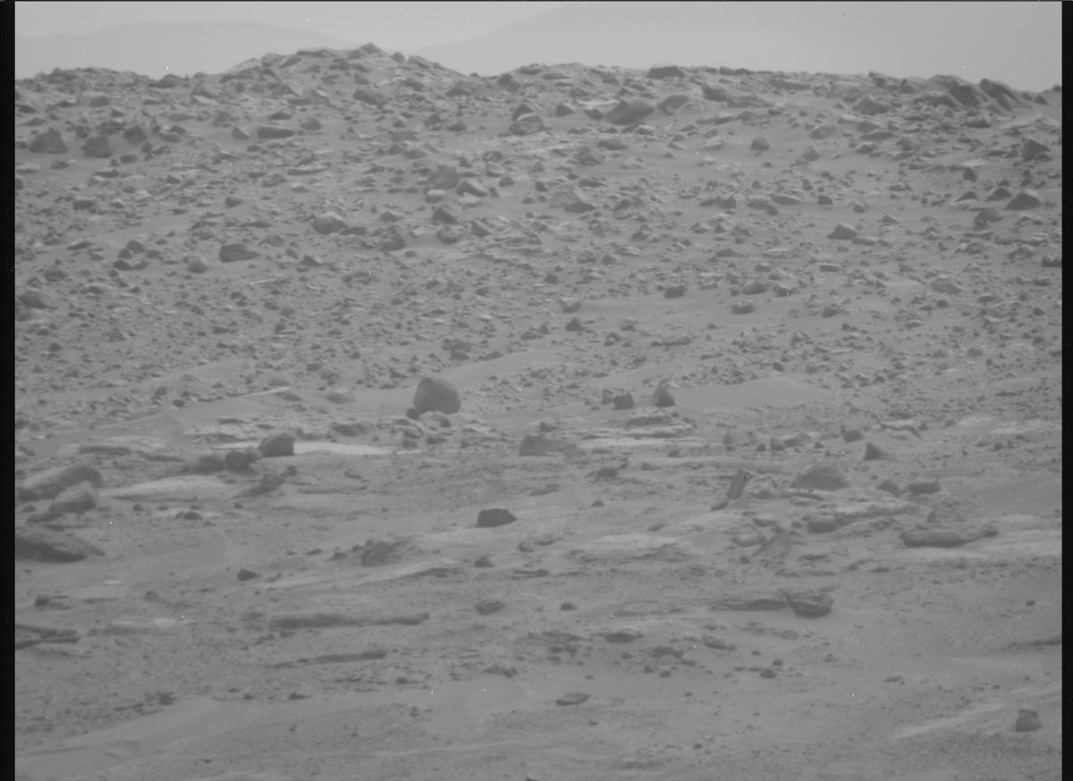 This image was taken by MCZ_RIGHT onboard NASA's Mars rover Perseverance on Sol 604