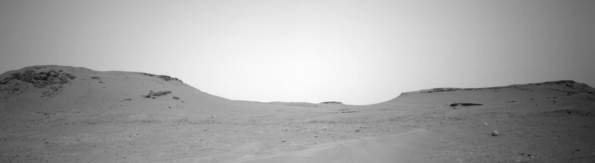 This image was taken by NAVCAM_LEFT onboard NASA's Mars rover Perseverance on Sol 606
