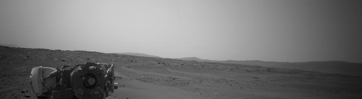 This image was taken by NAVCAM_LEFT onboard NASA's Mars rover Perseverance on Sol 606