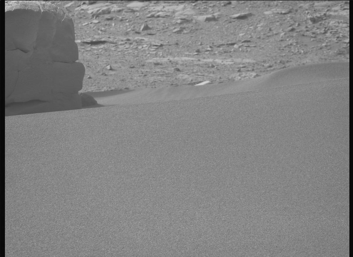 This image was taken by MCZ_RIGHT onboard NASA's Mars rover Perseverance on Sol 606