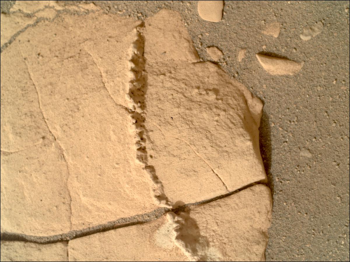 This image was taken by SHERLOC_WATSON onboard NASA's Mars rover Perseverance on Sol 607