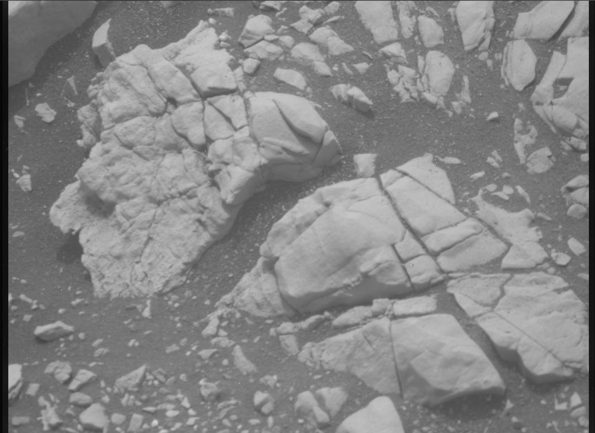 This image was taken by MCZ_RIGHT onboard NASA's Mars rover Perseverance on Sol 607