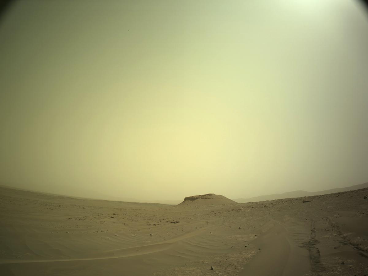 This image was taken by NAVCAM_LEFT onboard NASA's Mars rover Perseverance on Sol 609