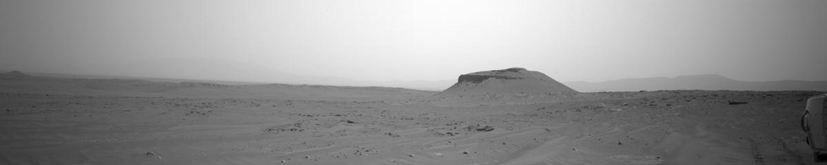This image was taken by NAVCAM_LEFT onboard NASA's Mars rover Perseverance on Sol 612
