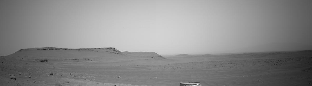 This image was taken by NAVCAM_LEFT onboard NASA's Mars rover Perseverance on Sol 613