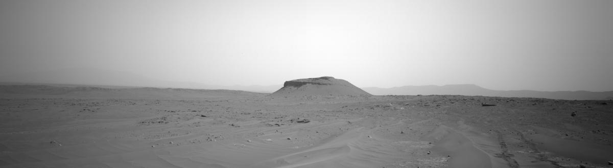 This image was taken by NAVCAM_LEFT onboard NASA's Mars rover Perseverance on Sol 613