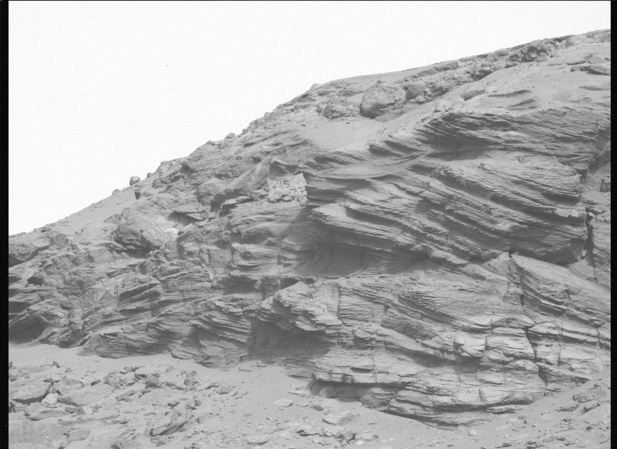 This image was taken by MCZ_LEFT onboard NASA's Mars rover Perseverance on Sol 613