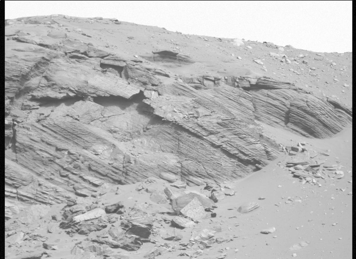This image was taken by MCZ_LEFT onboard NASA's Mars rover Perseverance on Sol 613