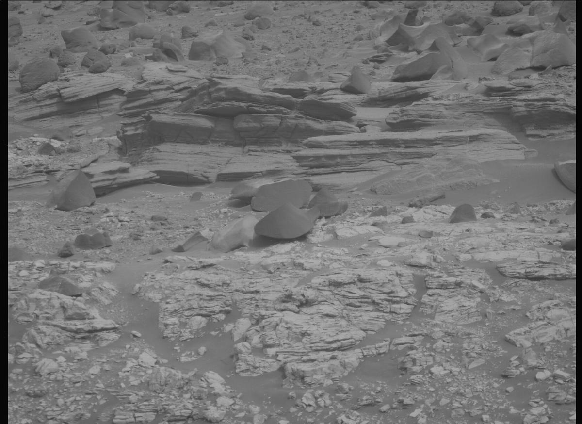 This image was taken by MCZ_RIGHT onboard NASA's Mars rover Perseverance on Sol 613