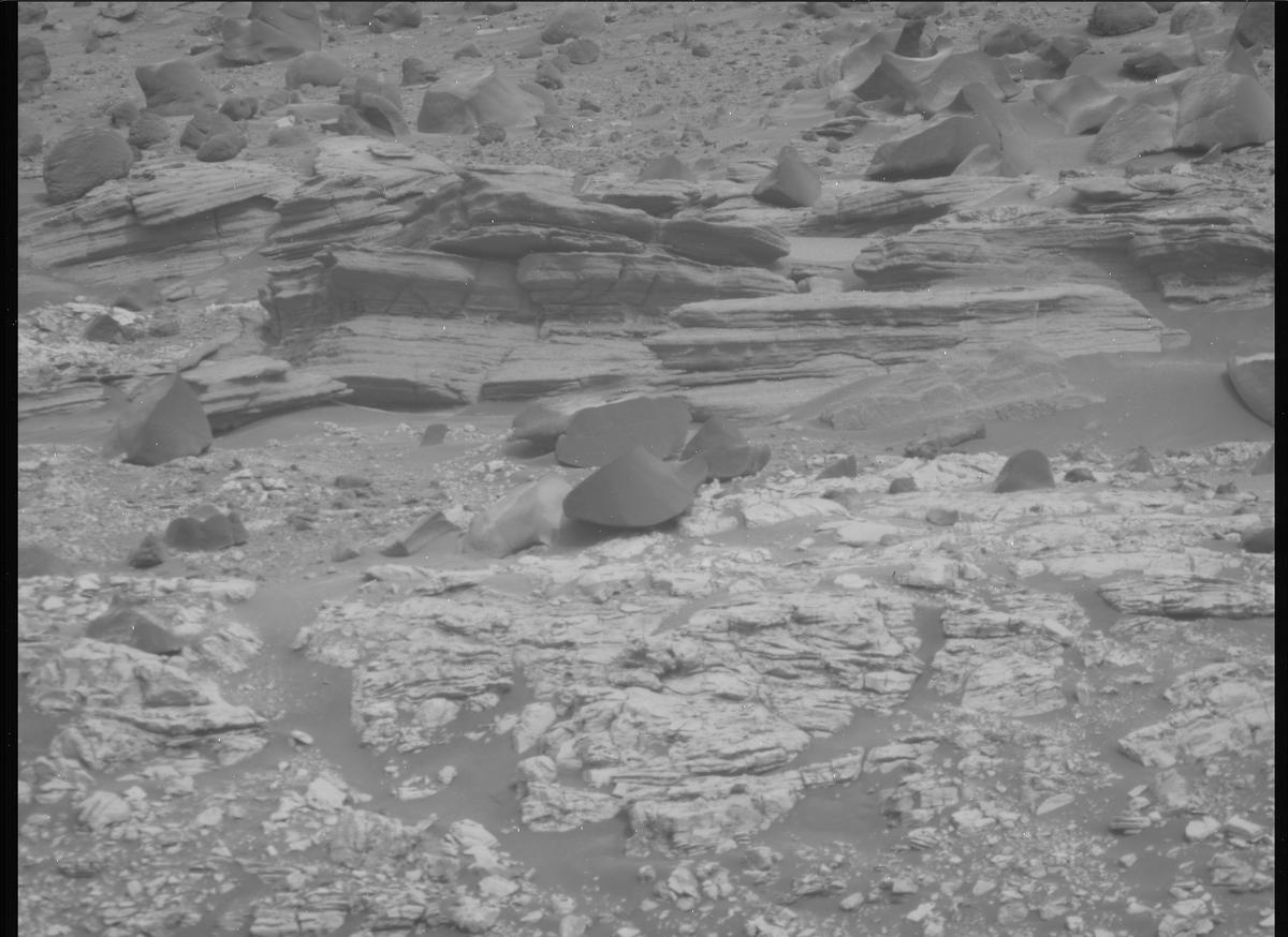 This image was taken by MCZ_RIGHT onboard NASA's Mars rover Perseverance on Sol 613