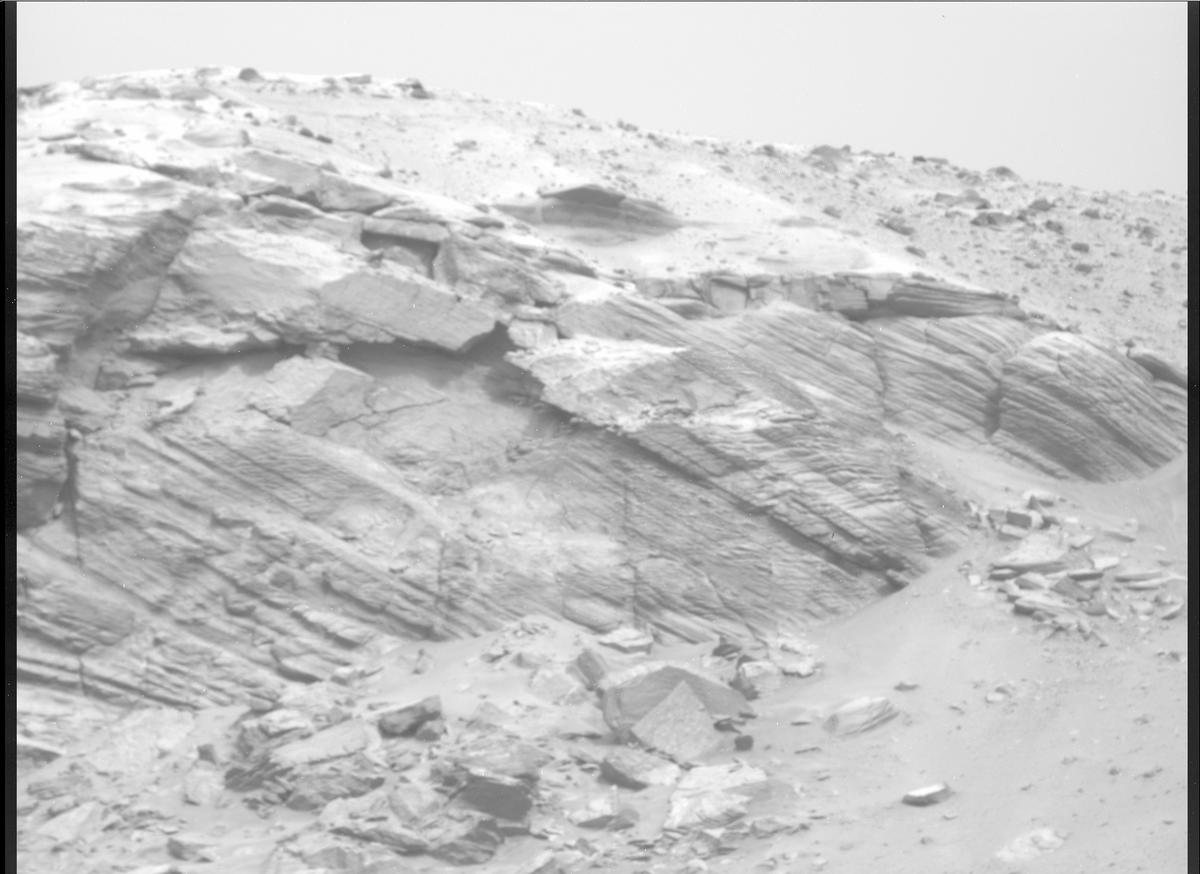 This image was taken by MCZ_RIGHT onboard NASA's Mars rover Perseverance on Sol 613