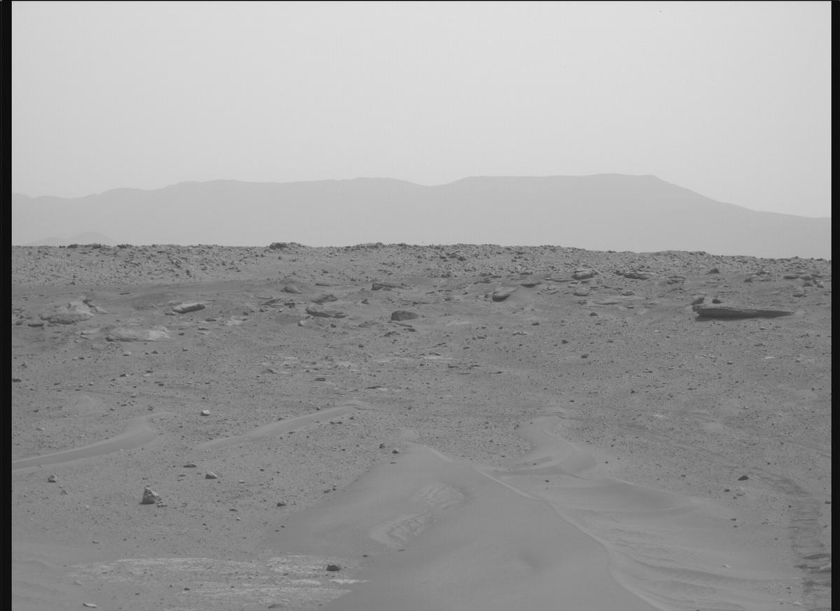 This image was taken by MCZ_RIGHT onboard NASA's Mars rover Perseverance on Sol 615